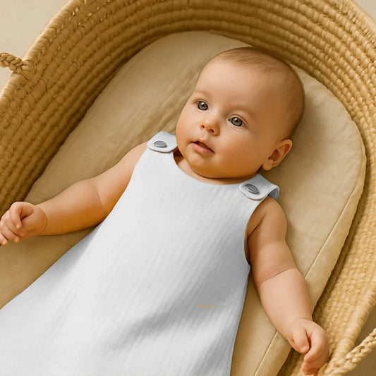 Pourquoi bébé gémit, grogne ou fait des petits bruits en dormant ? 😴🐣