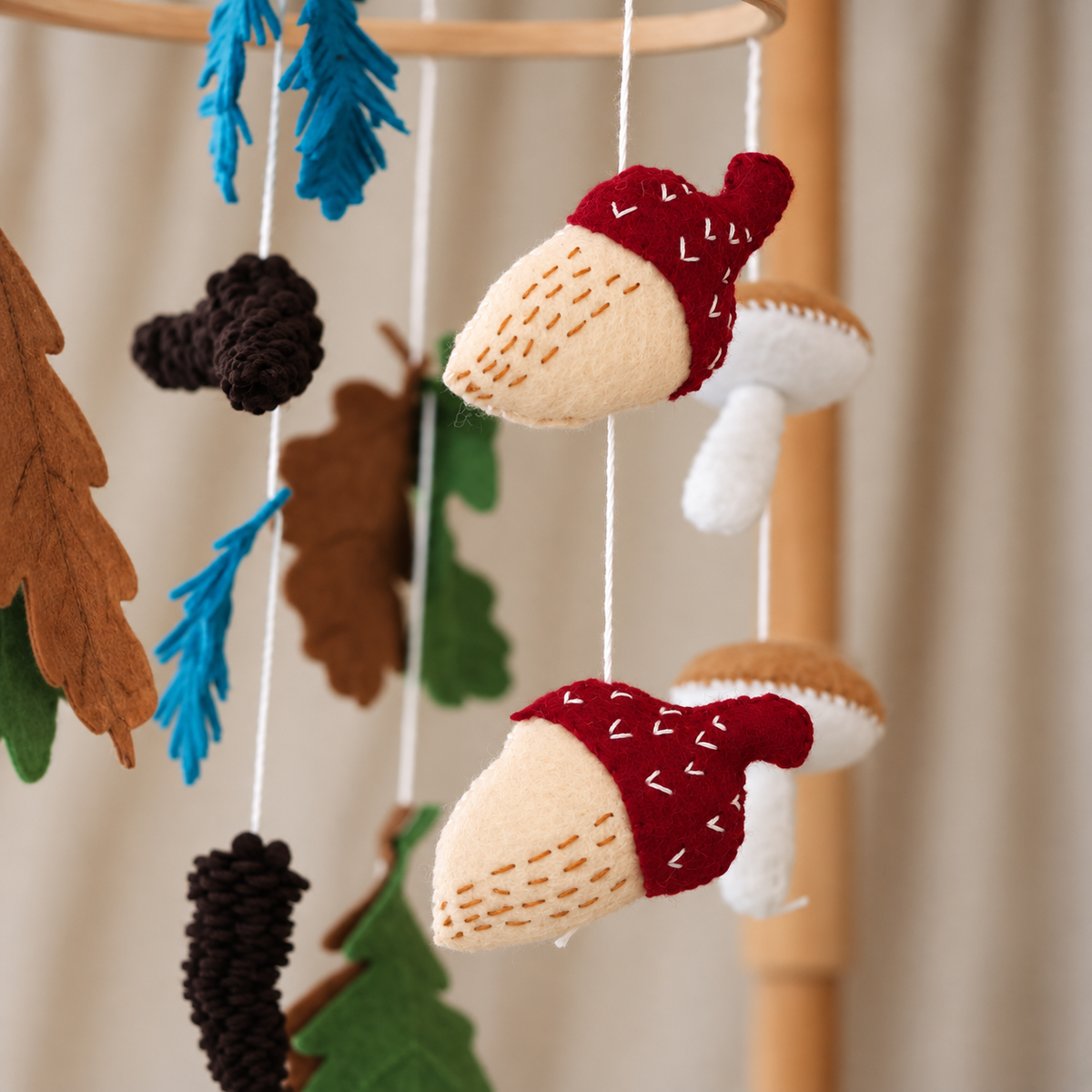 Mobile bébé artisanal Automne – Fait main