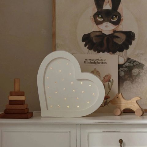Veilleuse bébé Cœur en bois massif, vue produit