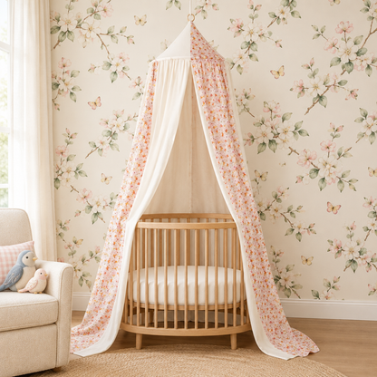 Ciel de lit bébé Jardin printanier dans une chambre décorée de fleurs de pommier