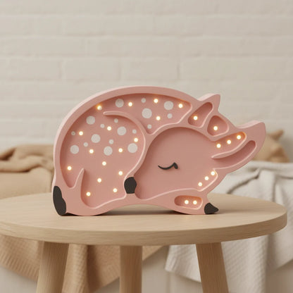 Veilleuse bébé Faon allumée diffusant une lumière blanc chaud