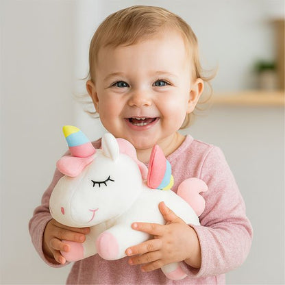 peluche-licorne-bebe-heureux