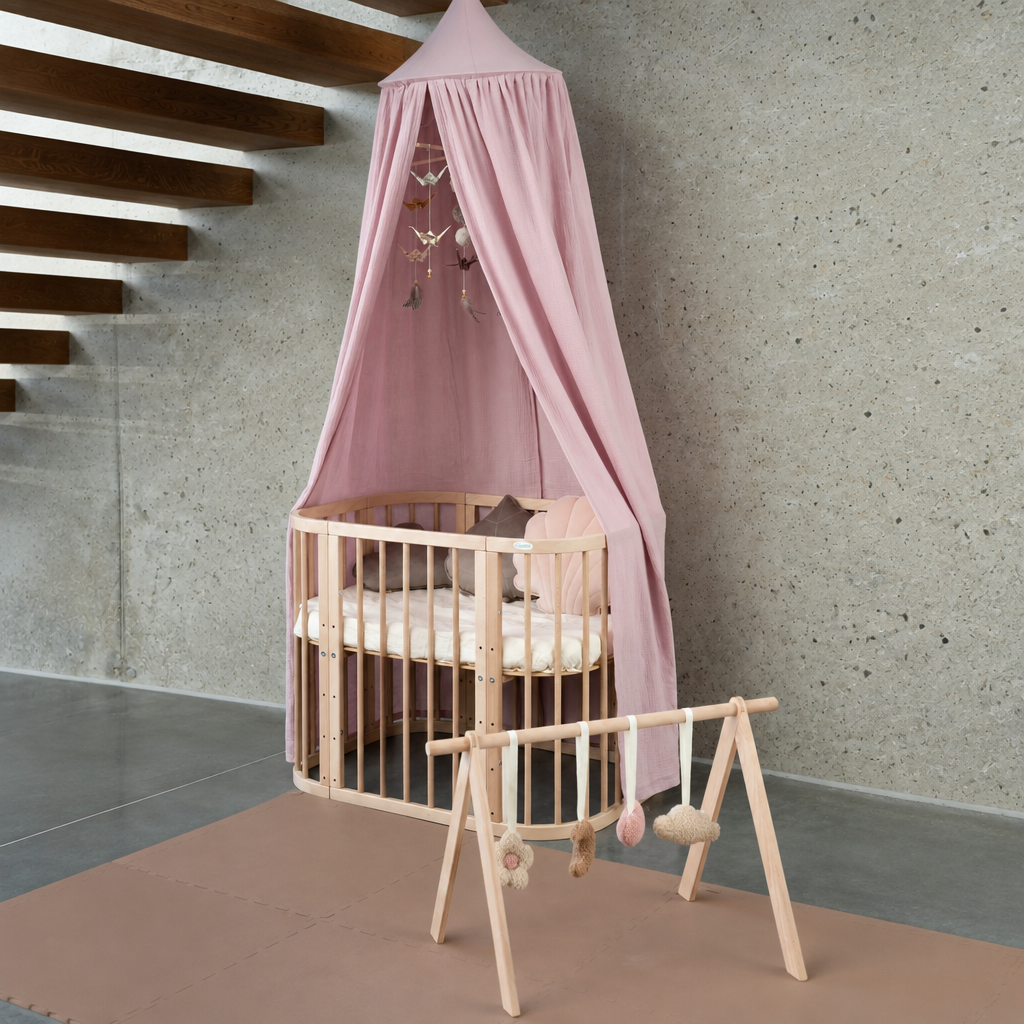 Ciel de lit bébé rose tendre en coton OEKO-TEX®, vue décorative carrée