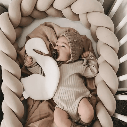 TRESSE DE LIT BEBE | ATTRAPE CÂLIN - Familyfirstbaby