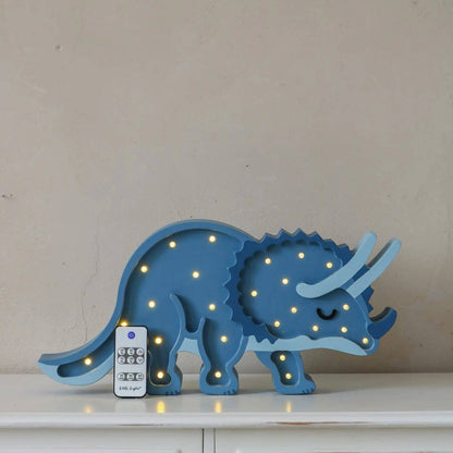 Veilleuse Tricératops artisanale en bois dans une chambre enfant, photo fournisseur
